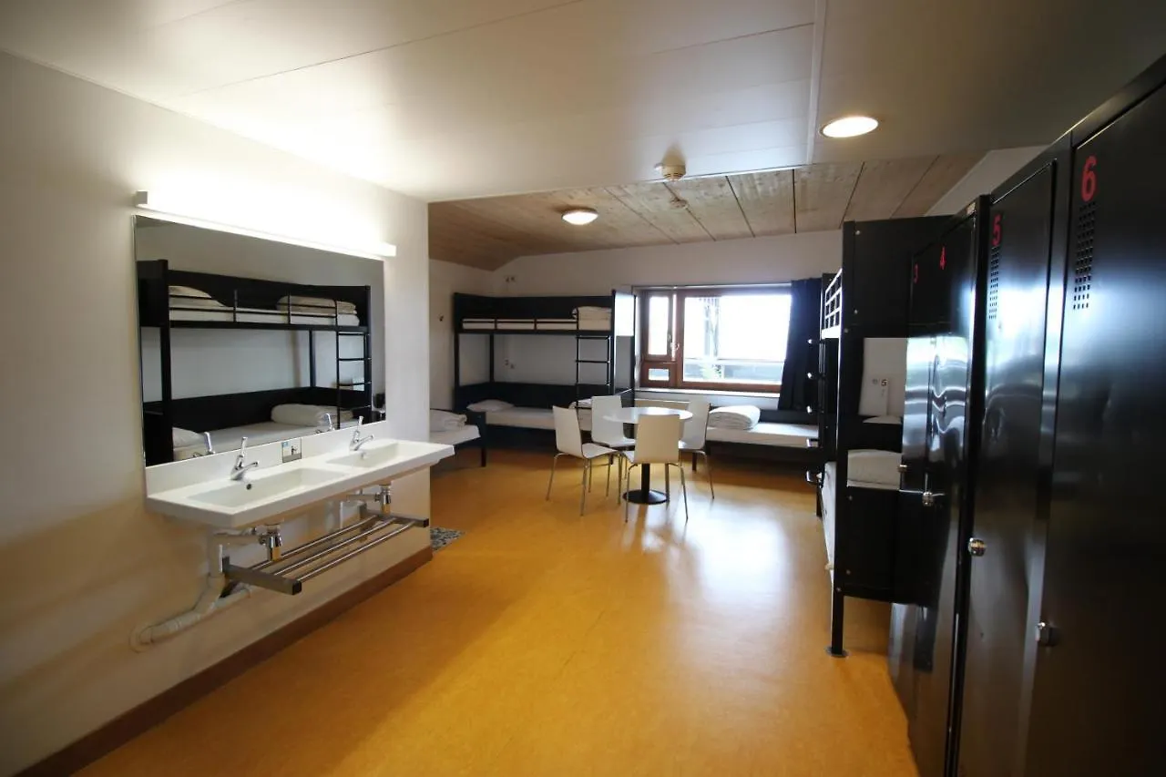 Hostel Auberge De Jeunesse Hi Paris Yves Robert France