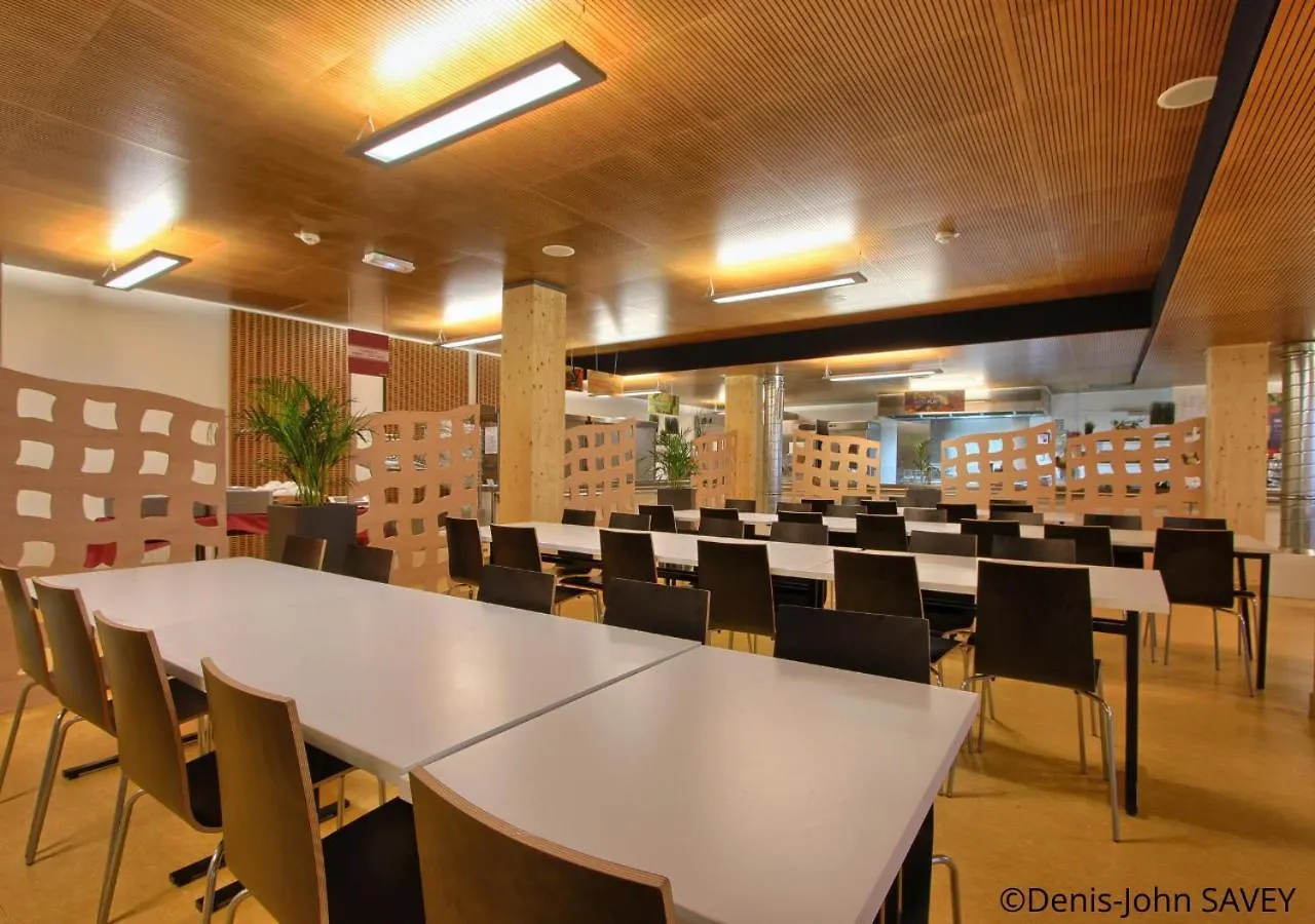 Hostel Auberge De Jeunesse Hi Paris Yves Robert
