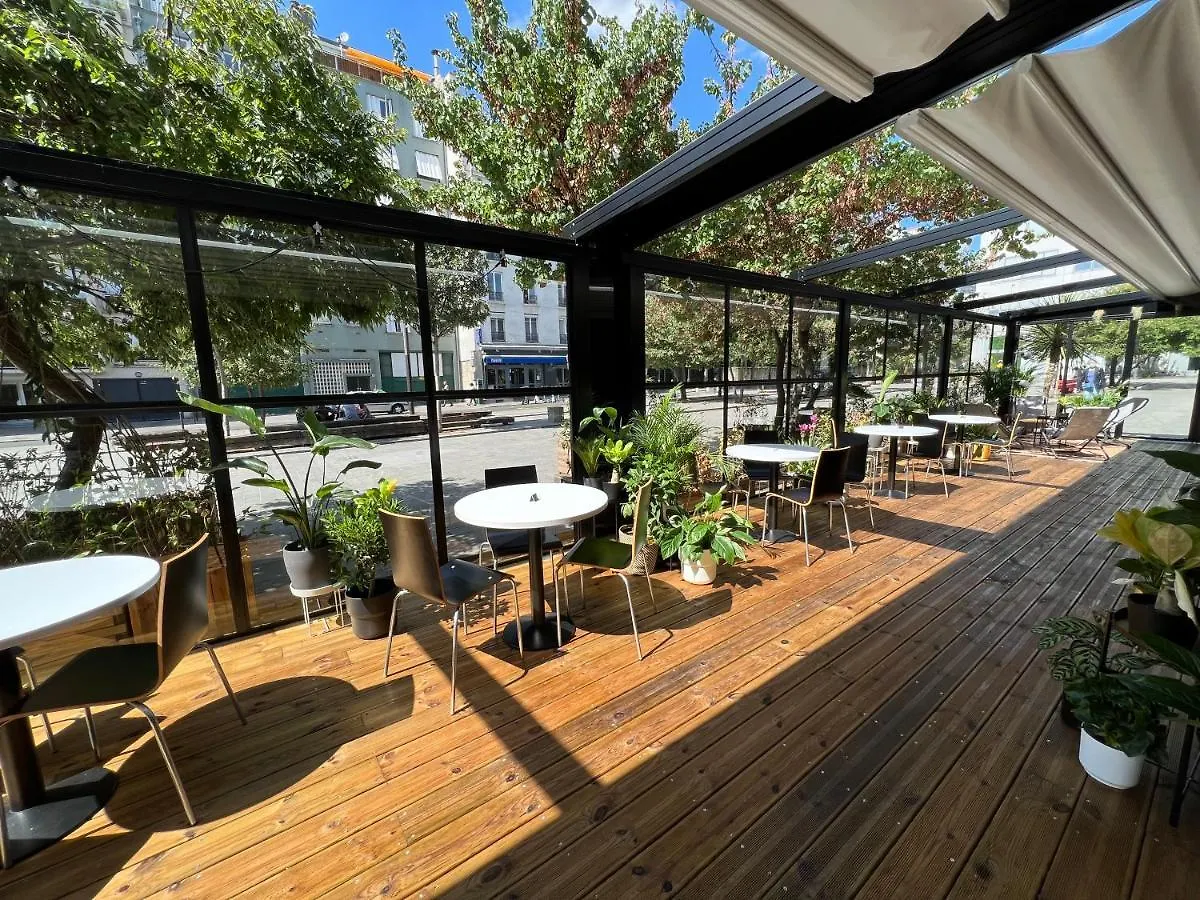 Auberge De Jeunesse Hi Paris Yves Robert Hostel