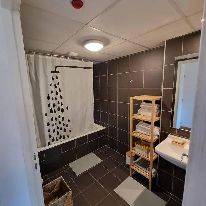 Auberge De Jeunesse Hi Paris Yves Robert France