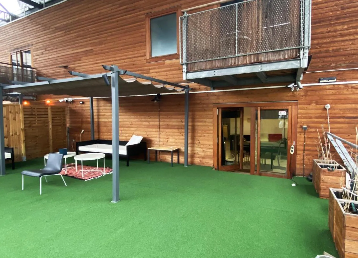 Auberge De Jeunesse Hi Paris Yves Robert Hostel