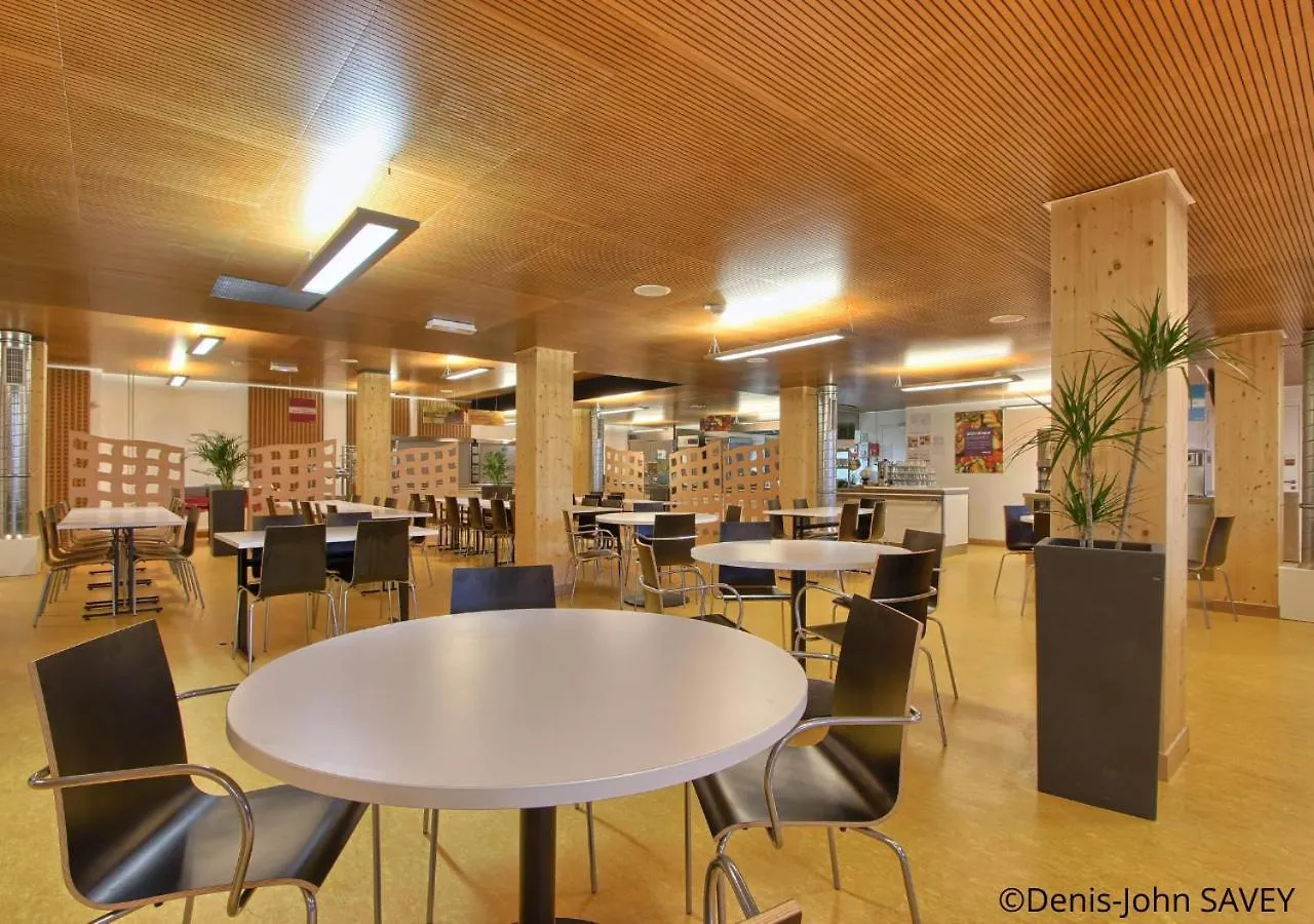 Auberge De Jeunesse Hi Paris Yves Robert