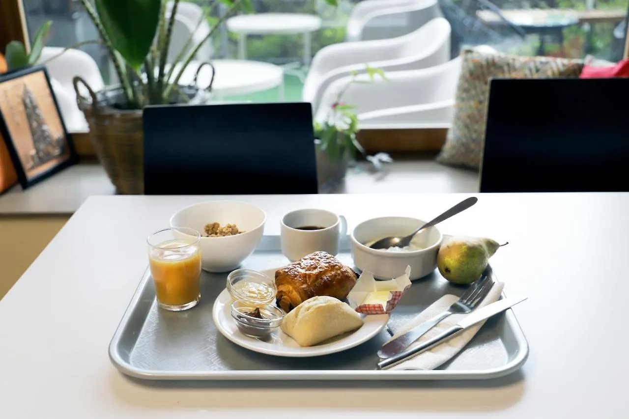 Auberge De Jeunesse Hi Paris Yves Robert