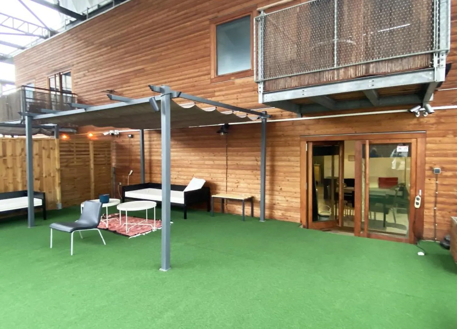Auberge De Jeunesse Hi Paris Yves Robert Hostel