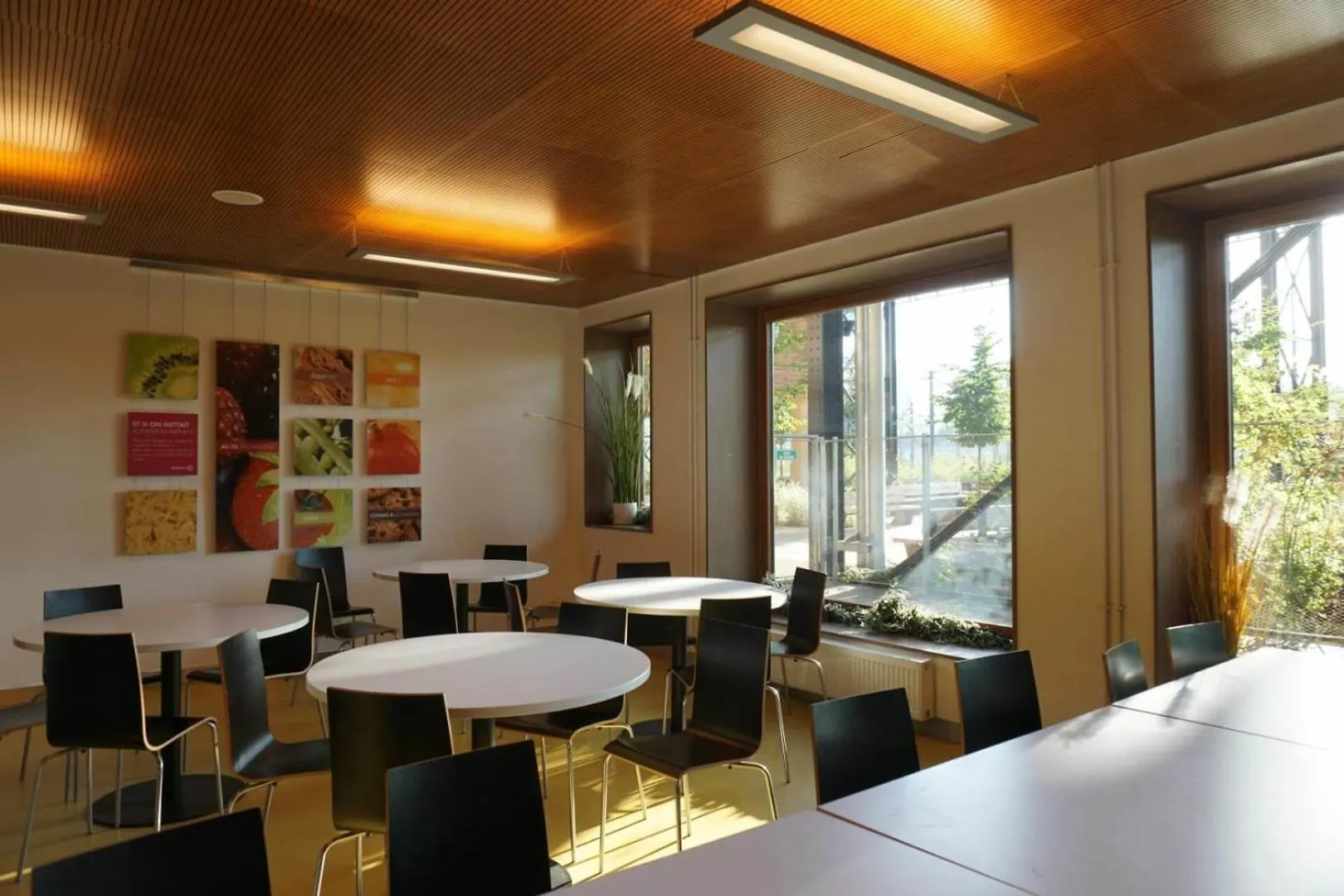 Auberge De Jeunesse Hi Paris Yves Robert