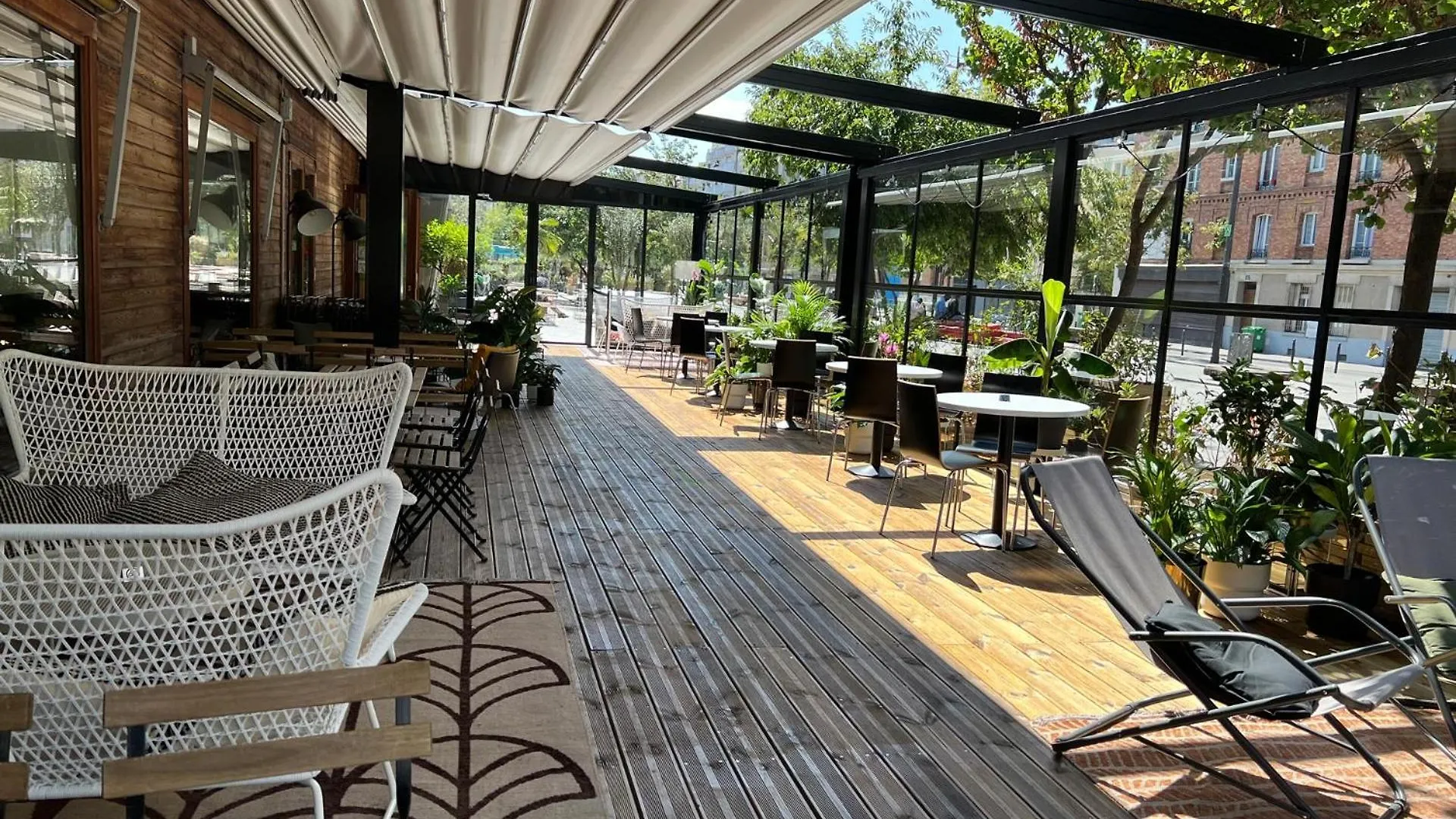 Auberge De Jeunesse Hi Paris Yves Robert 0*,  צרפת